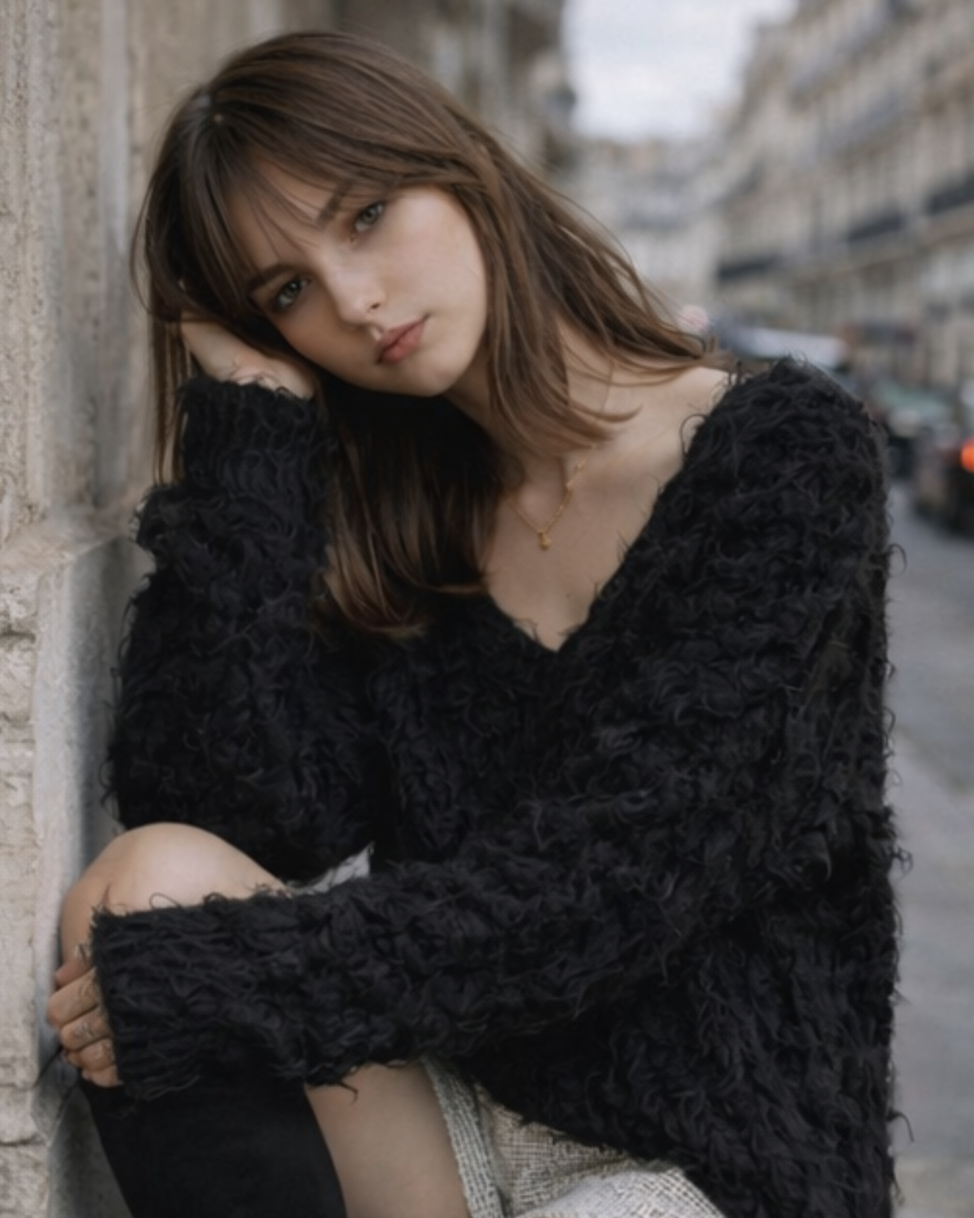 Airy Shaggy V Knit